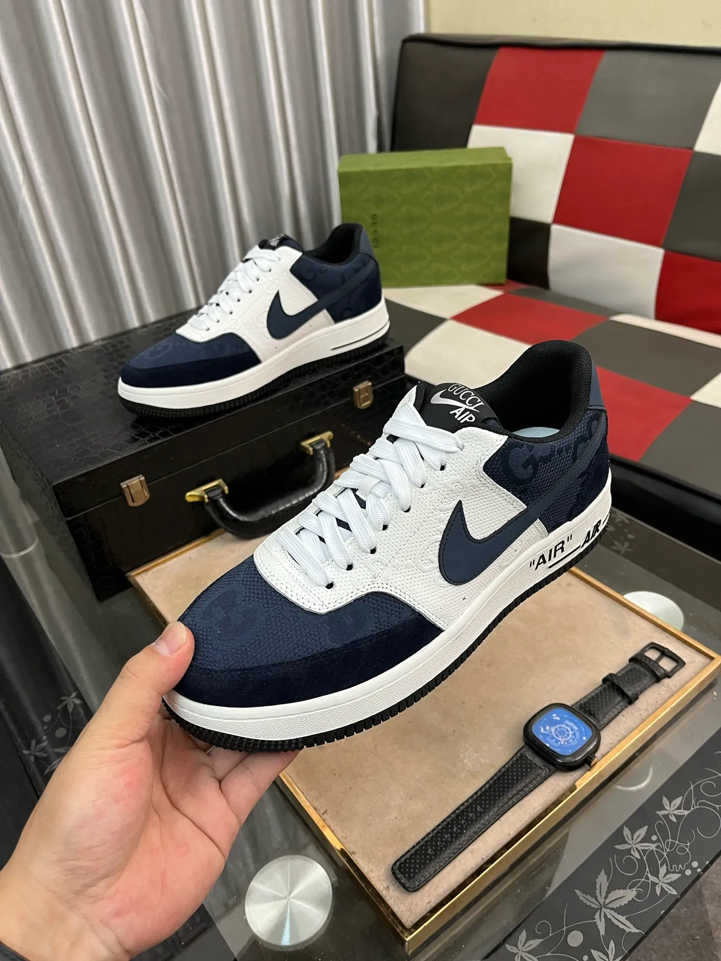 Men's Men's Shoes💰440⌚️⌚️【GUCCI】Gucci men's latest white shoe series casual shoes! The official website is built 1:1. Upper: Made of imported cowhide, with electric embroidery ➕Inner lining: Made of high-quality first-layer pigskin, soft and comfortable. Picky material selection and exquisite workmanship give you the best enjoyment. Size: 38-44 yards, 3️⃣ colors available.